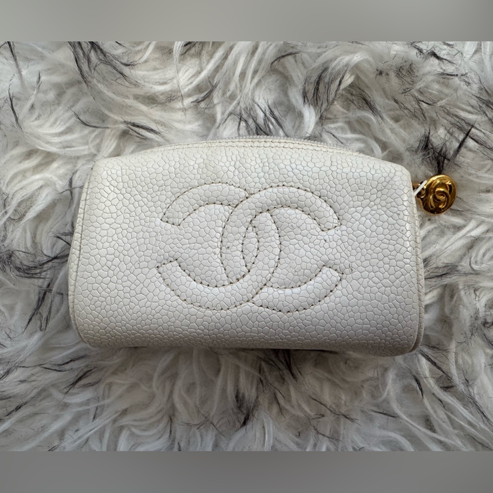 Chanel White Mini Pouch ❤️‍🩹Project Interior
